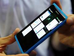 曲面玻璃+一体机身 诺基亚N9真机多图赏