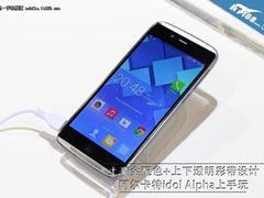 土豪金+透明带 阿尔卡特idol Alpha试玩