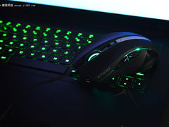 看样子就想买 晒雷柏V900鼠标高清壁纸