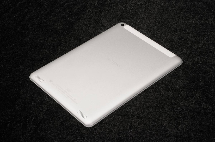 2K超清视网膜屏幕 昂达V975W平板试玩_IT16