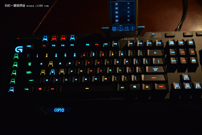 独家rgb轴罗技g910机械游戏键盘评测