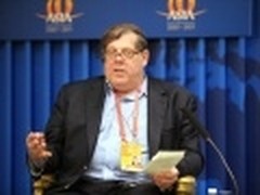 微软高管为Windows 8系统Surface做准备