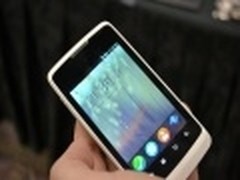 Firefox OS平台手机展示 将于明年发售