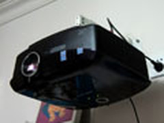 不再抖动的3D投影  三菱HC77-787D评测