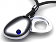 时尚智能跨界结合 CSR蓝牙项链亮相CES