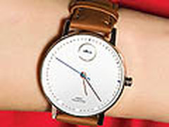 简单奢华 inWatch Fusion智能手表1299
