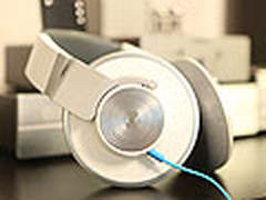 直降500 AKG K551参考级封闭式耳机999