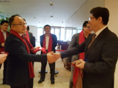 冯幸出席合作伙伴大会 乐视移动获殊荣