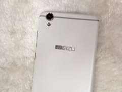 画风清奇 移动营业厅充话费赠山寨机