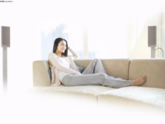 住小房子的白领凭什么享受大屏观影?