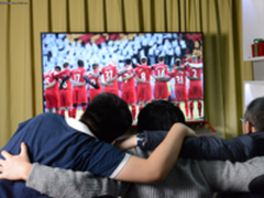 利物浦定制限量版 PPTV 65T2电视评测