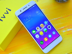 独家自拍美颜技术 ivvi i3 Play评测