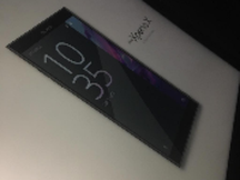 极窄边框再升级 索尼新Xperia X曝光