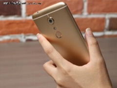 双卡双待双4G 中兴AXON天机 7促销2599