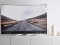 TCL高端副品牌 XESS获三项大奖