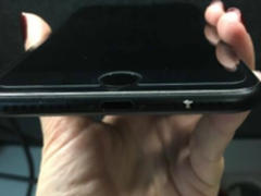 心疼果粉 磨砂黑iPhone7难逃掉漆厄运