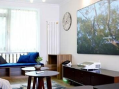 明基智能超投电视 情人节变身右先生