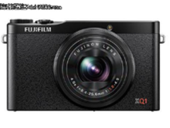 4倍光学变焦镜头 富士XQ1数码相机促销