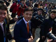 一场实体经济讨论因李彦宏成了AI大讲堂