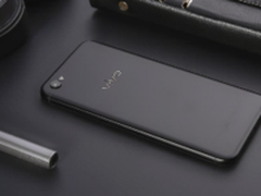 品牌跨界新玩法 vivo联合大V刷微博尾巴