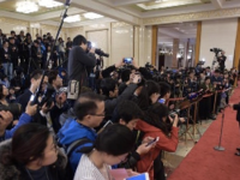 2017年两会报道央视新闻放大招