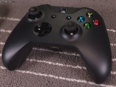 单手柄走天下 微软全新XBOX控制器试玩