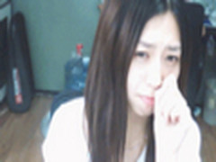 绝对非主流 素颜美女Lolo自拍QQ表情秀