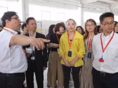 中国邮政速递物流与云集微店签战略合作