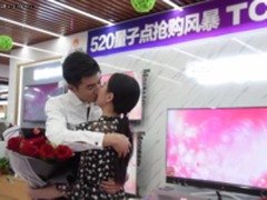 这台电视不简单，众多准新人纷纷留念