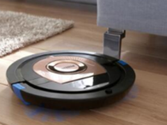 飞利浦智能扫地机器人开广角除尘新篇章