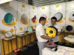 2017 CES Asia:福玛特机器人表现抢眼