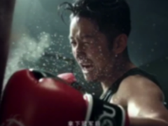 夏普旷视新品广告片首发 明星店长邹市明诠释好屏实力