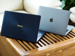 至尊薄 华硕灵耀3 Deluxe对比苹果MBP