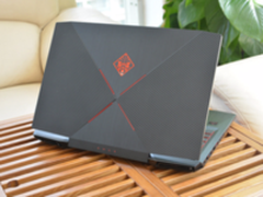 《神一样的队友：LOL队友23事》硬件篇