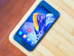 3D曲面极光玻璃 荣耀9最低仅需2299元