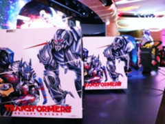 变行出发！雷霆世纪发布变形金刚版主机