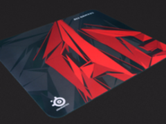 赛睿与AG俱乐部联合推出QcK+AG战队版鼠标垫