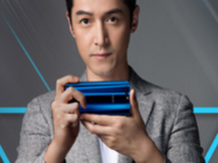 唯品会+高颜值+实力派 荣耀即刻耀出你青春