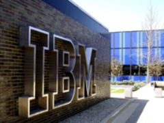 IBM公布第二季度财报 收益整体下滑不及预期