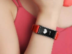 天猫玩物节燥起来！荣耀畅玩手环A2魅焰红燃爆一夏