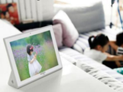 突破距离晒幸福 爱国者云相框无边界分享相片