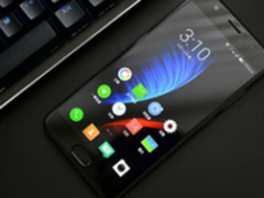 创新美颜模式还有柔光灯 ivvi V3现货热销中