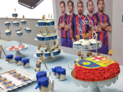 时尚撞色抢眼 R11巴萨限量版线下首销氛围十足 