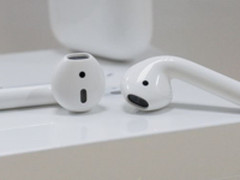 苹果蓝牙耳机 AirPods “华华手机”促销1060元