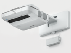 开学换新装 就选爱普生CB-696Ui投影机