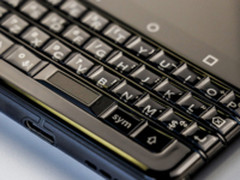 黑莓KEYOne网友晒单 还是那个熟悉的全键盘