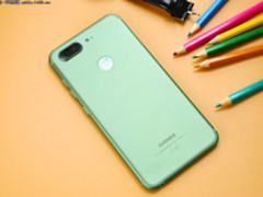 多开依旧流畅 6G大内存手机金立S10热销中