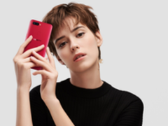 iphoneX之后OPPO再发力，R11s引领设计潮流