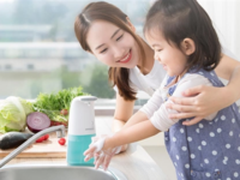 小米众筹泡沫洗手机 自动感应极速出泡