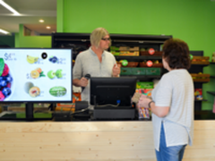 经历美国枪击案的创维电视：拔出子弹还能看